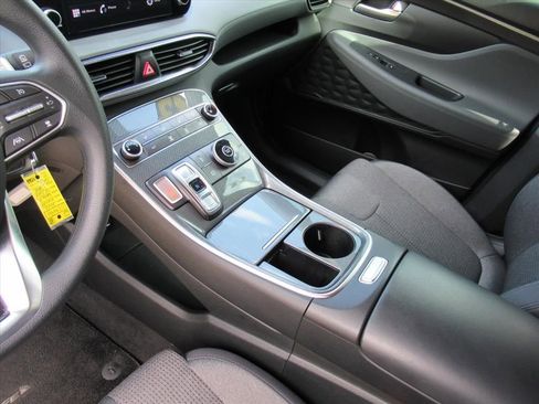 Used 2023 Hyundai Santa Fe SE FWD image 15