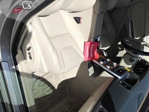 Used 2016 Volvo S60 T5 Inscription Platinum image 8