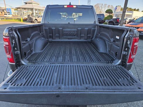 Used 2024 RAM 1500 Laramie image 13