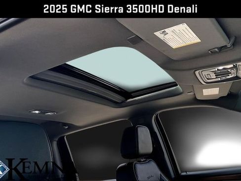 Used 2025 GMC Sierra 3500 Denali w/ Denali Reserve Package image 34