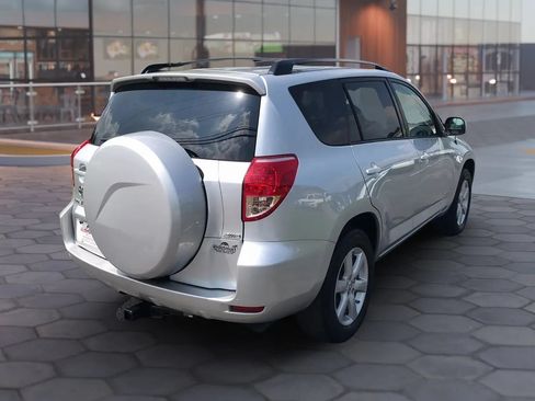 Used 2006 Toyota RAV4 Limited AWD/4WD image 5