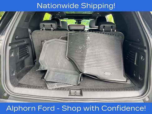 Used 2024 Chevrolet Traverse Z71 w/ Enhanced Driving Package AWD/4WD image 38