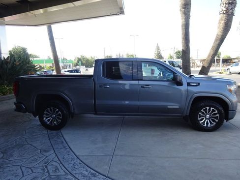 Certified 2020 GMC Sierra 1500 Elevation w/ Elevation Value Package AWD/4WD image 10