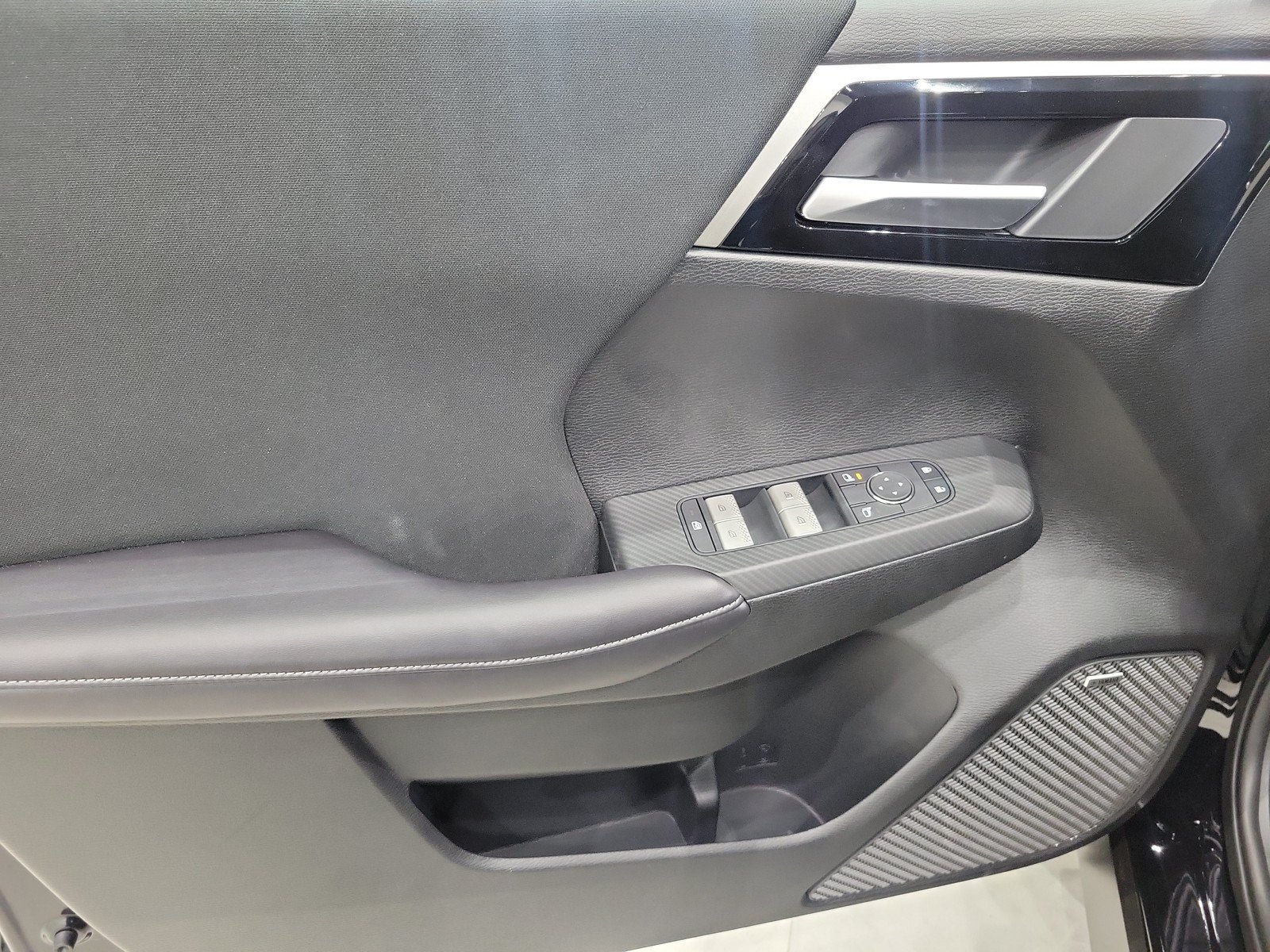 New 2026 Mitsubishi Outlander ES FWD image 16