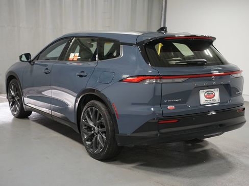 Used 2025 Toyota Crown Signia w/ Advanced Technology Package image 6