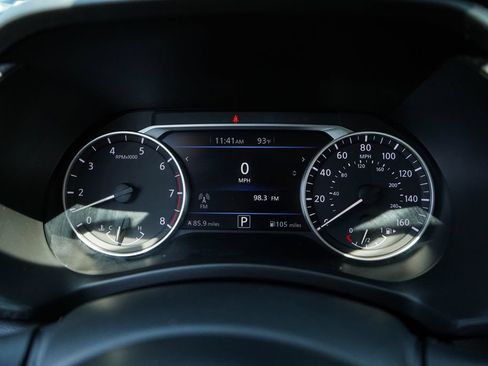 Used 2025 Nissan Sentra SV FWD image 25