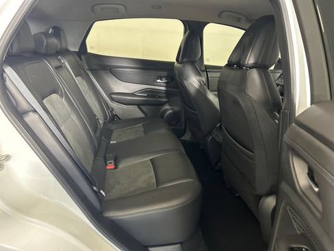 Used 2023 Nissan Ariya FWD image 27