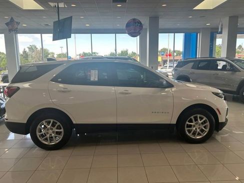 Used 2024 Chevrolet Equinox LS w/ LS Convenience Package AWD/4WD image 15