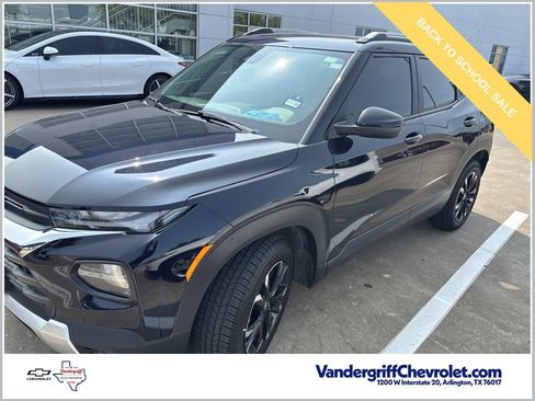 Used 2021 Chevrolet TrailBlazer LT w/ Convenience Package FWD image 1