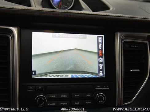 Used 2018 Porsche Macan GTS image 32