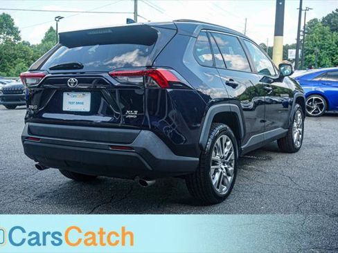 Used 2020 Toyota RAV4 XLE Premium AWD/4WD image 15