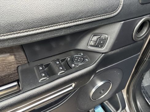 Used 2020 Ford Expedition Limited image 10