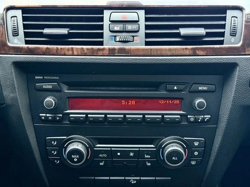 Used 2011 BMW 328i xDrive 328i xDrive Sedan 4D image 27