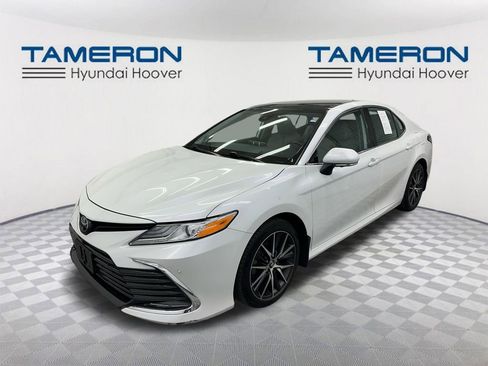 Used 2024 Toyota Camry XLE w/ Navigation Package AWD/4WD image 1
