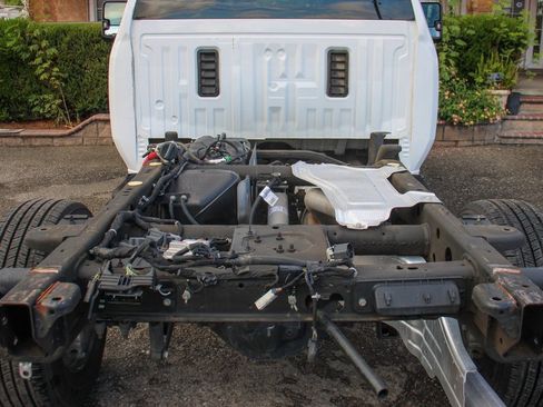 Used 2020 Chevrolet Silverado 3500 W/T w/ WT Convenience Package image 8