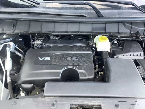 Used 2022 Nissan Pathfinder SL AWD/4WD image 8