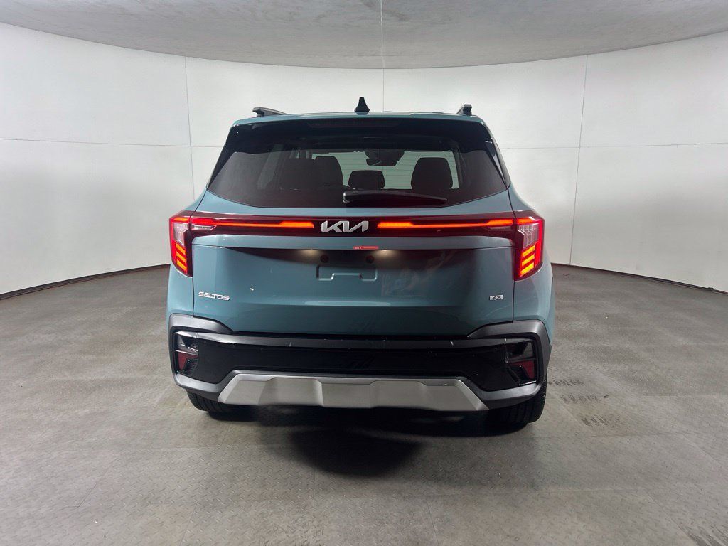 Used 2026 Kia Seltos SX w/ SX Sunroof Package AWD/4WD image 7