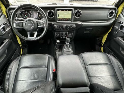 Certified 2023 Jeep Wrangler Unlimited Sahara w/ Cold Weather Group image 16