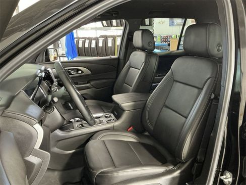 Used 2023 Chevrolet Traverse LT w/ LPO, Roadside Safety Package image 21