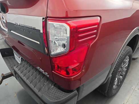 Used 2019 Nissan Titan Platinum Reserve image 15