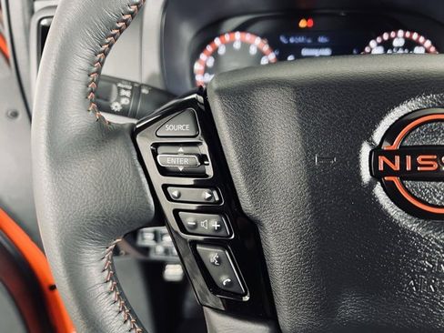 Used 2025 Nissan Frontier PRO-4X image 22