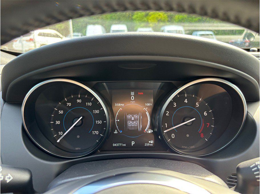 Used 2017 Jaguar XE R-Sport RWD image 27