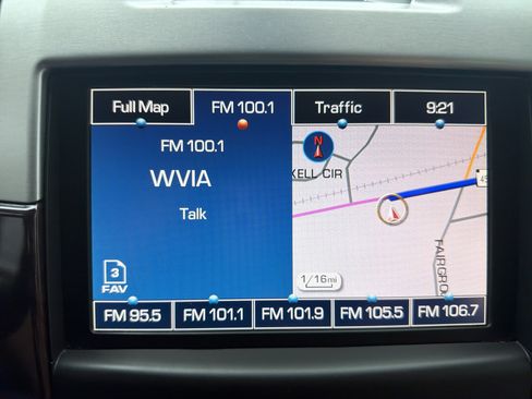 Used 2013 Cadillac Escalade Premium image 26