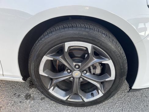 Used 2022 Chevrolet Malibu LT image 13