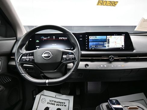 Used 2023 Nissan Ariya FWD image 14