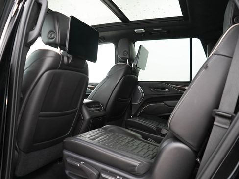 Used 2021 Cadillac Escalade Sport Platinum AWD/4WD image 21