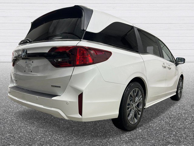 New 2027 Honda Odyssey Touring image 8