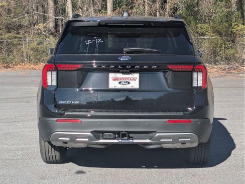 New 2026 Ford Explorer Active w/ Active Comfort Package image 6