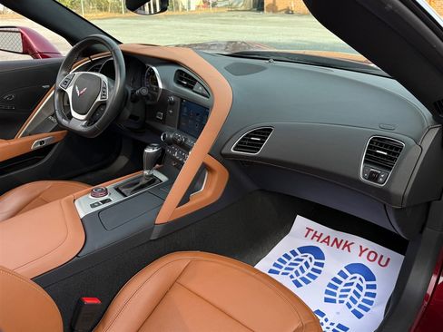 Used 2019 Chevrolet Corvette w/ 2LT Preferred Equipment Group image 59