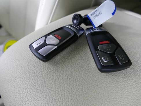 Used 2020 Audi Q5 2.0T Premium Plus image 12