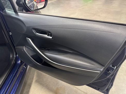 Used 2020 Toyota Corolla SE w/ Carpet Mat Package (TMS) FWD image 18