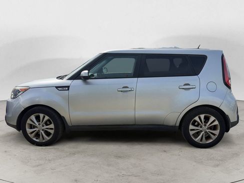 Used 2015 Kia Soul + FWD image 2