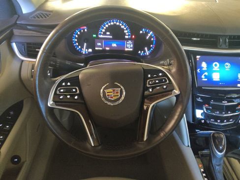 Used 2014 Cadillac XTS Luxury FWD image 22