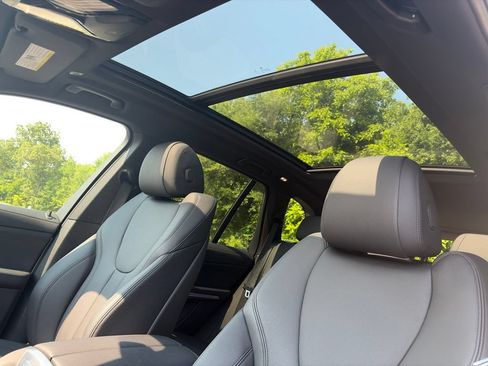Used 2022 BMW X5 xDrive40i AWD/4WD image 12