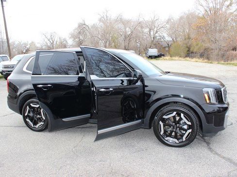 Used 2023 Kia Telluride S w/ S Sunroof Package image 18
