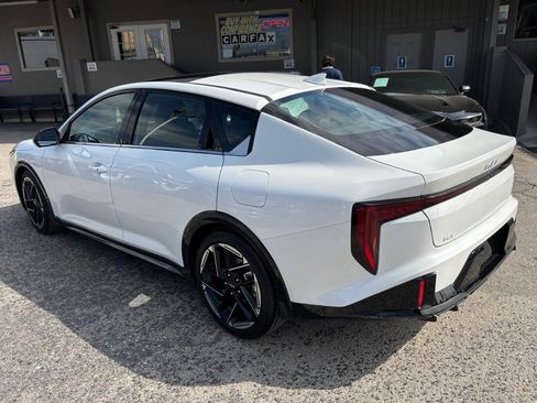 Used 2025 Kia K4 GT-Line w/ GT-Line Premium Package image 5