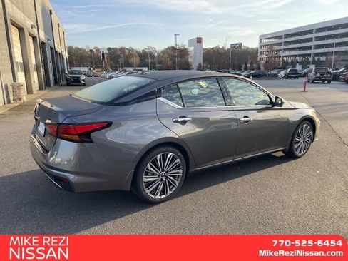 New 2025 Nissan Altima 2.5 SL image 3