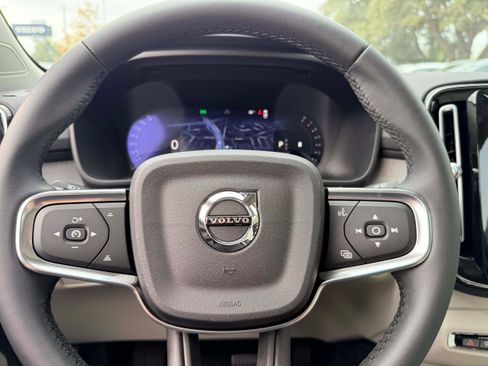 New 2026 Volvo XC40 B5 Plus w/ Protection Package Premier image 19