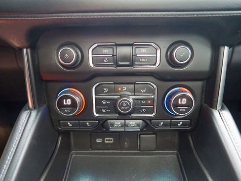 Used 2021 Chevrolet Tahoe Z71 AWD/4WD image 27