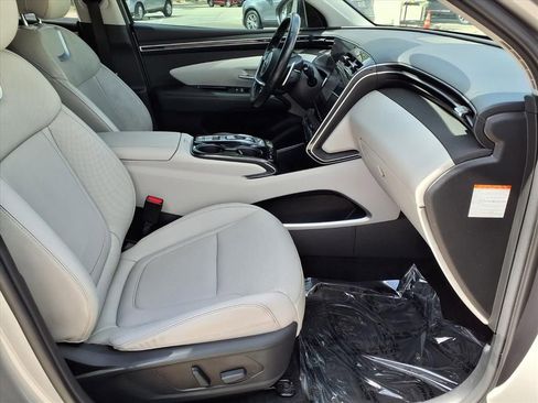 Used 2022 Hyundai Tucson Limited AWD/4WD image 9