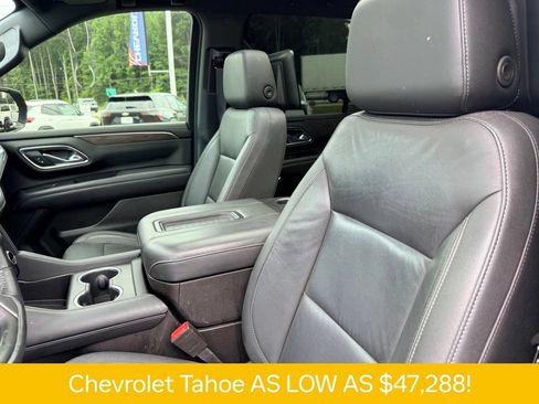 Used 2021 Chevrolet Tahoe Z71 w/ Luxury Package AWD/4WD image 19