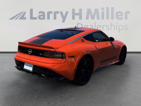 Used 2024 Nissan Z Performance w/ Heritage Edition RWD image 5