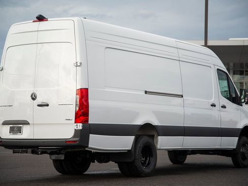 New 2026 Mercedes-Benz Sprinter 3500 image 9