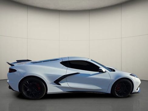 Used 2023 Chevrolet Corvette Stingray Premium Cpe w/ Battery Protection Package image 10