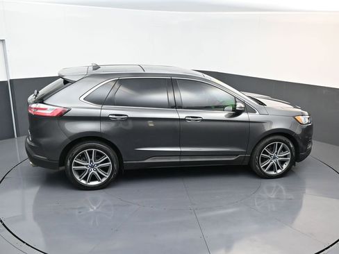 Used 2019 Ford Edge Titanium image 20