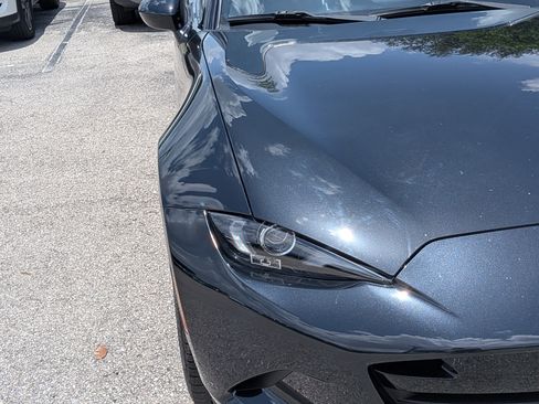 Used 2024 MAZDA MX-5 Miata RF Grand Touring w/ Weather Package RWD image 10